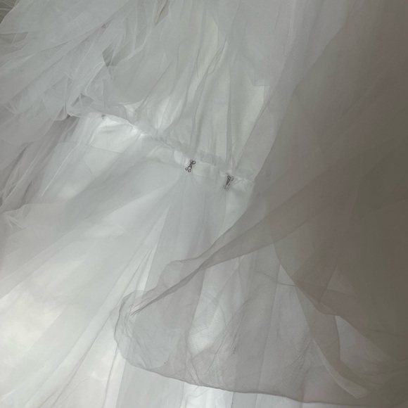 JEWEL Davids Bridal Tiered Tulle Wedding Ball Gown White Beaded Strapless Train - Picture 14 of 16